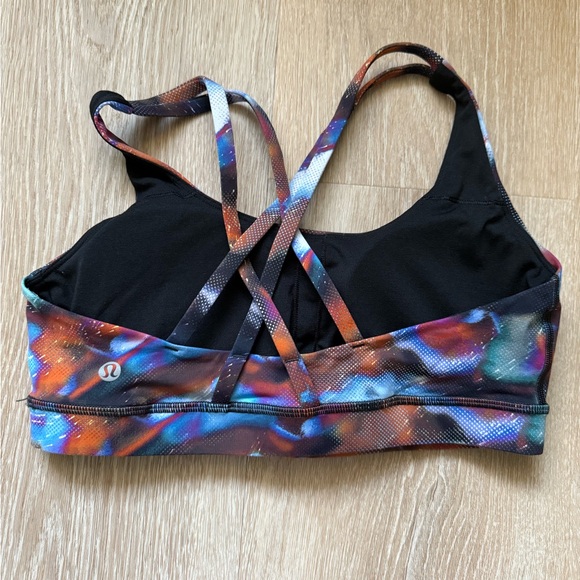 Lululemon Energy Bra *Medium Support, B–D Cups
Hyper Drift‎ Multi Size 8 - Picture 2 of 3